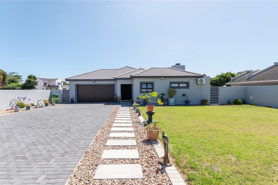 3 Bedroom Property for Sale in Country Club Western Cape